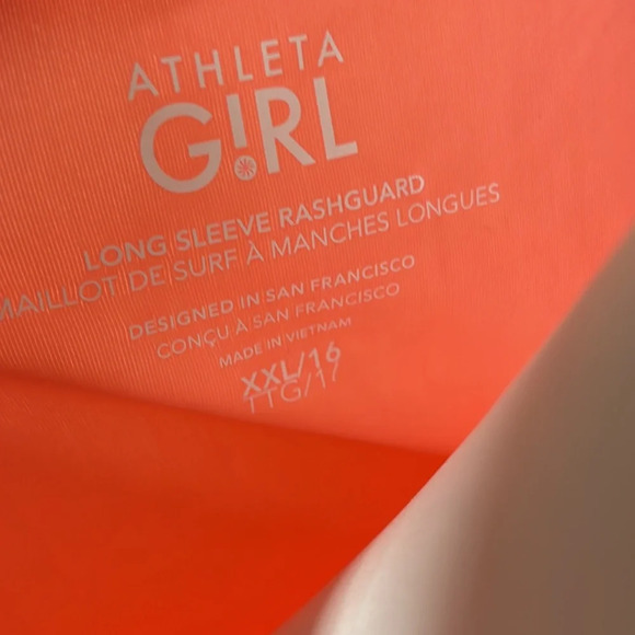 NWT Athleta Girl Neon Rashguard - Picture 10 of 10